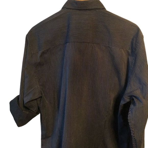 Bill Blass Pinstripe Shirt w/roll up sleeve button and tab, Size L - Picture 8 of 10